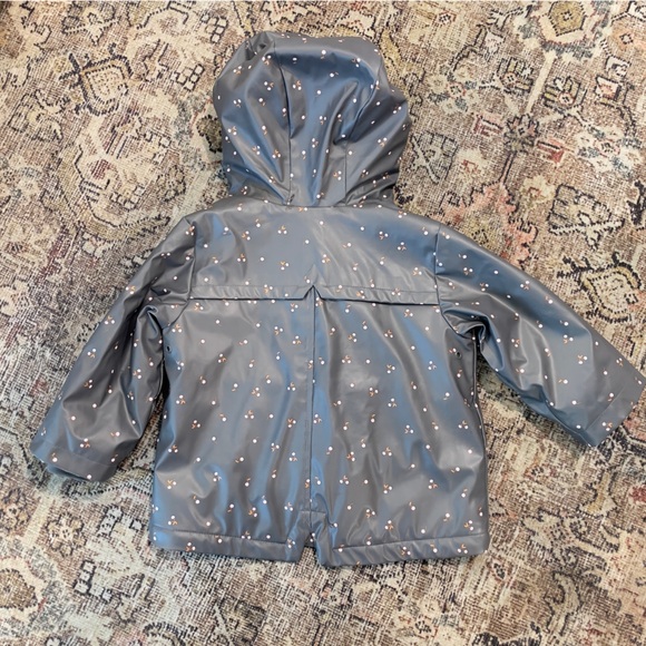 Zara Raincoat - Picture 2 of 3